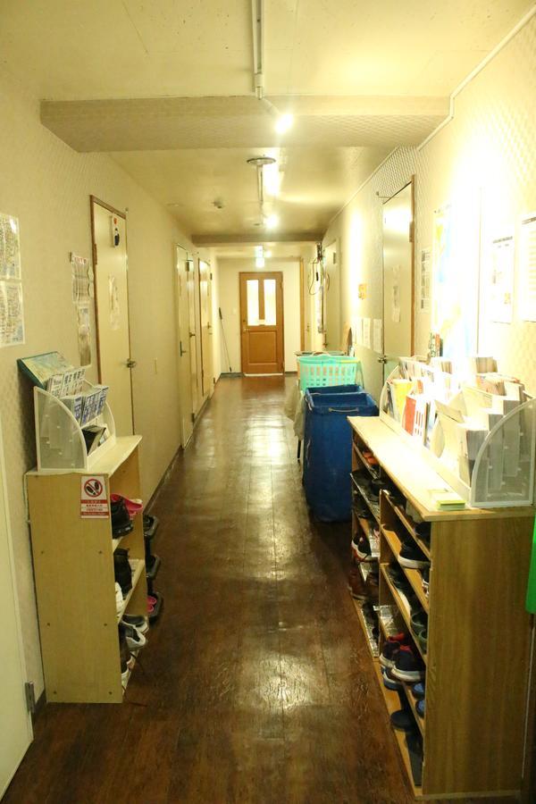 Yokohama Central Hostel Exterior photo